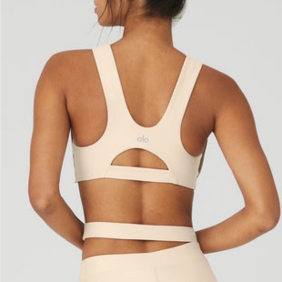 Alo Yoga Set - Picture 5 of 7